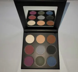 Simple & Smokey Eyeshadow Palette
