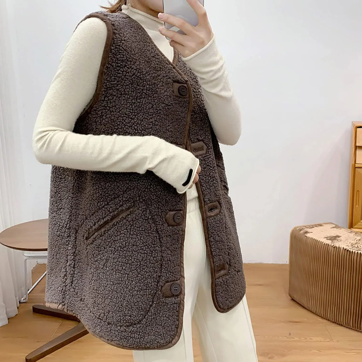 tuduoms Womens Sherpa Vest Casual Warm Fuzzy Faux Shearling Vest Sleeveless Fleece Jacket Pockets Teddy Coat Gilet for Winter